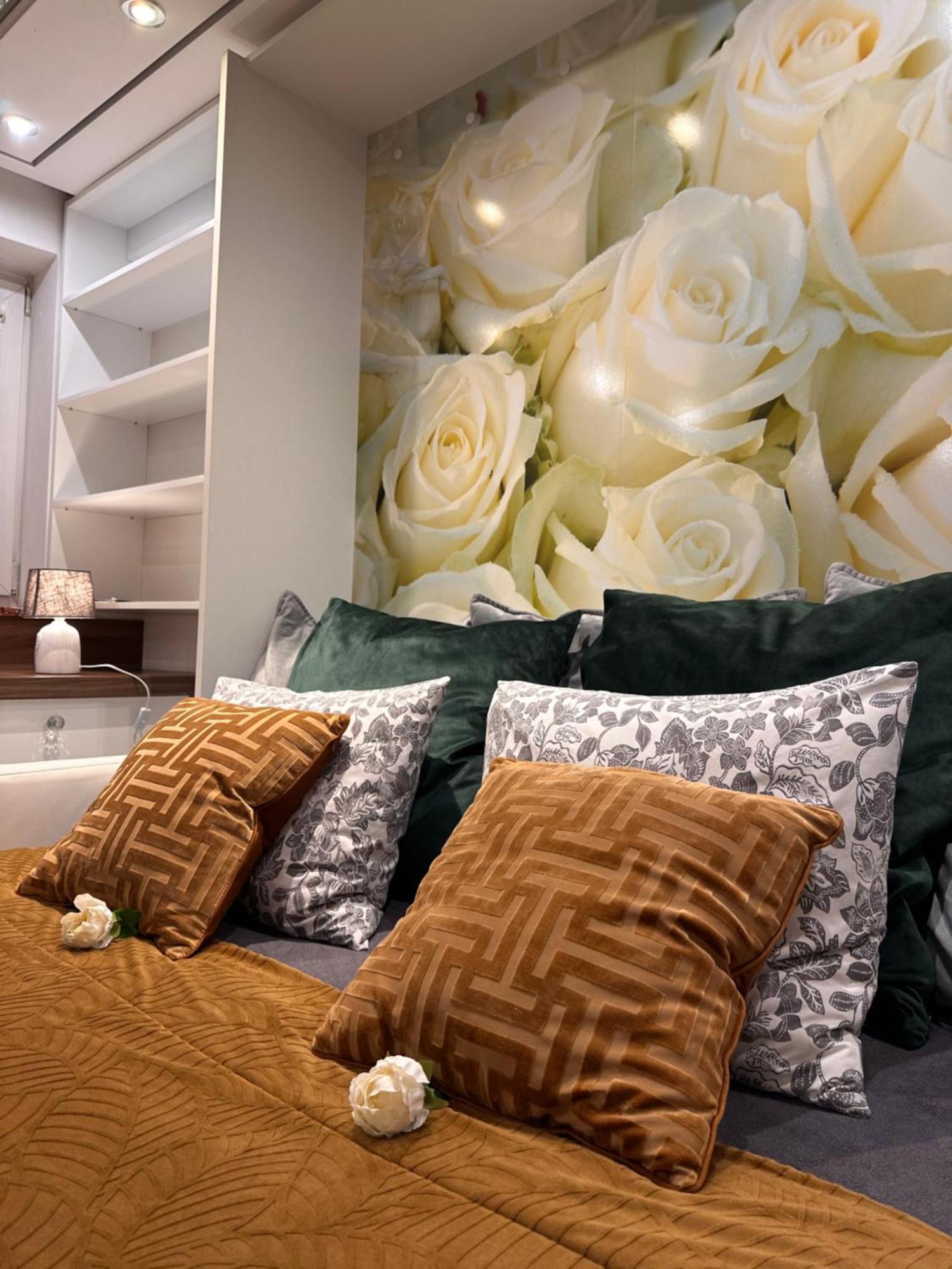 Deluxury Mirror Apartament Centrum Warsaw Ngoại thất bức ảnh