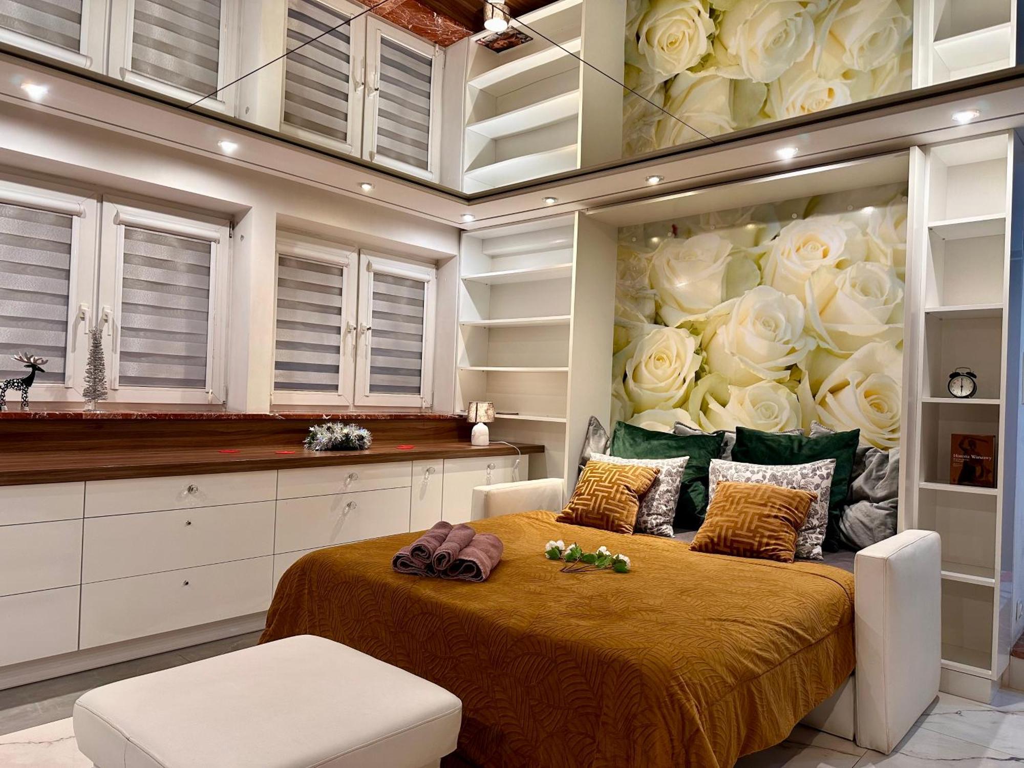 Deluxury Mirror Apartament Centrum Warsaw Ngoại thất bức ảnh