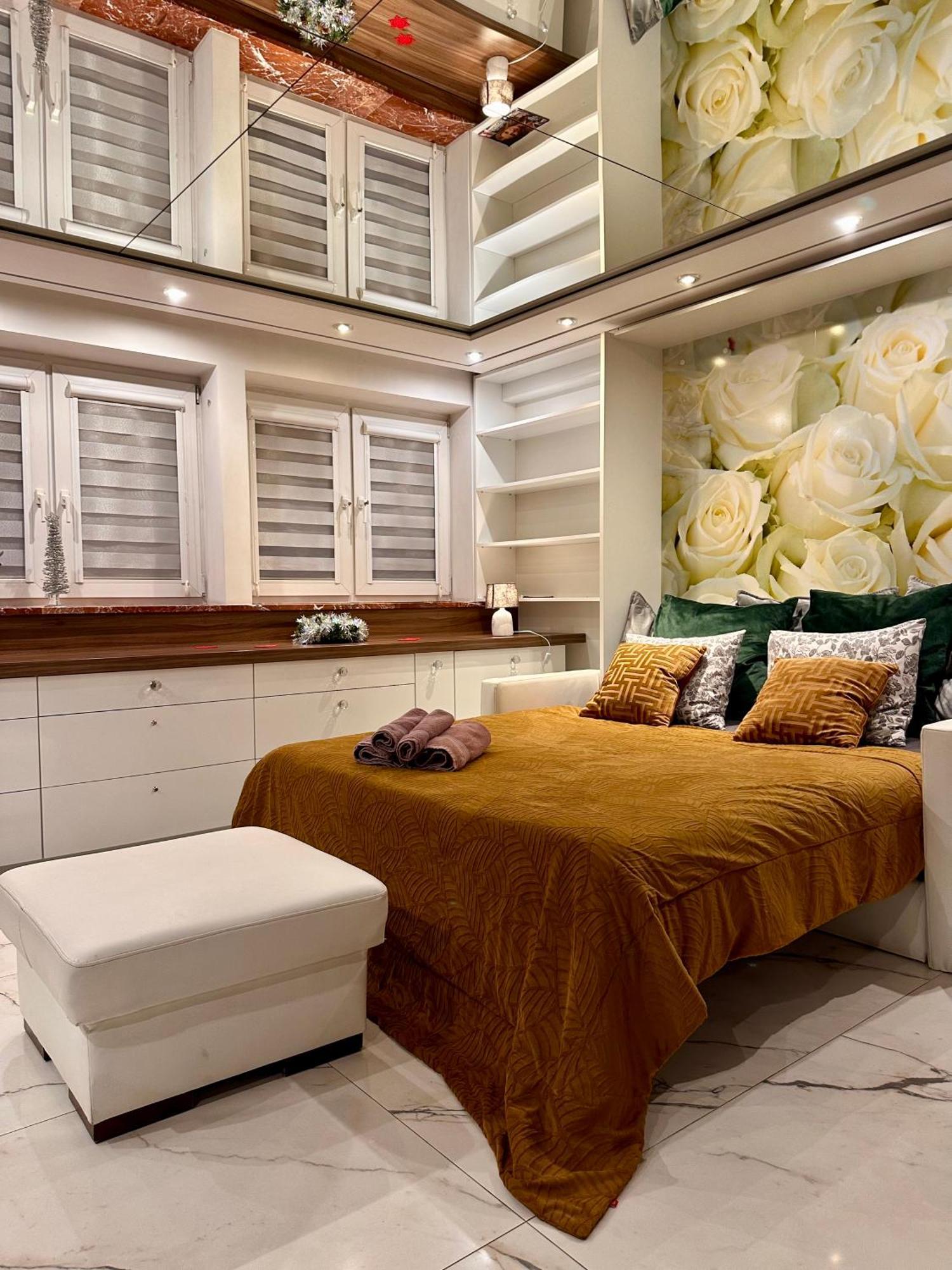 Deluxury Mirror Apartament Centrum Warsaw Ngoại thất bức ảnh