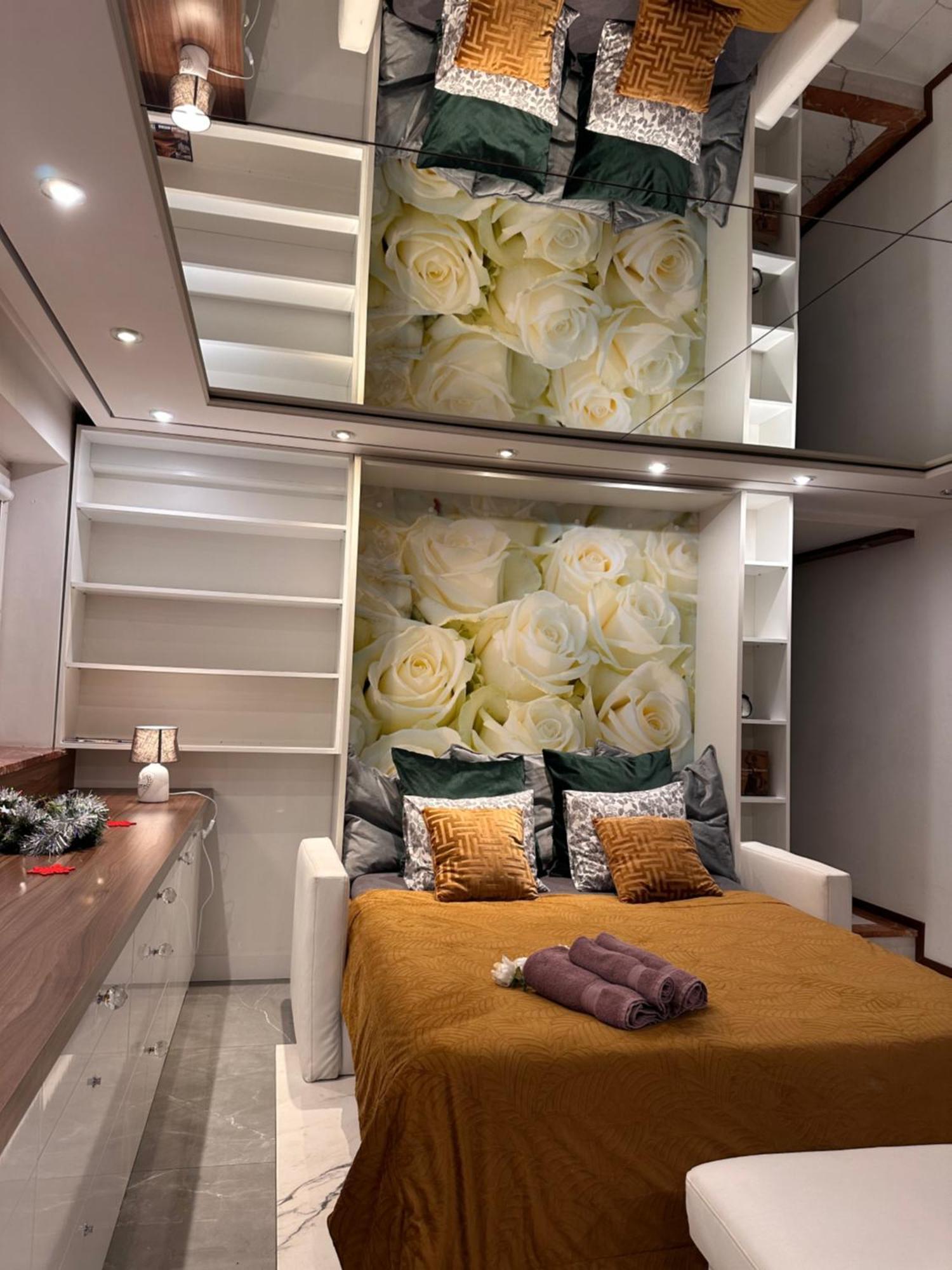 Deluxury Mirror Apartament Centrum Warsaw Ngoại thất bức ảnh