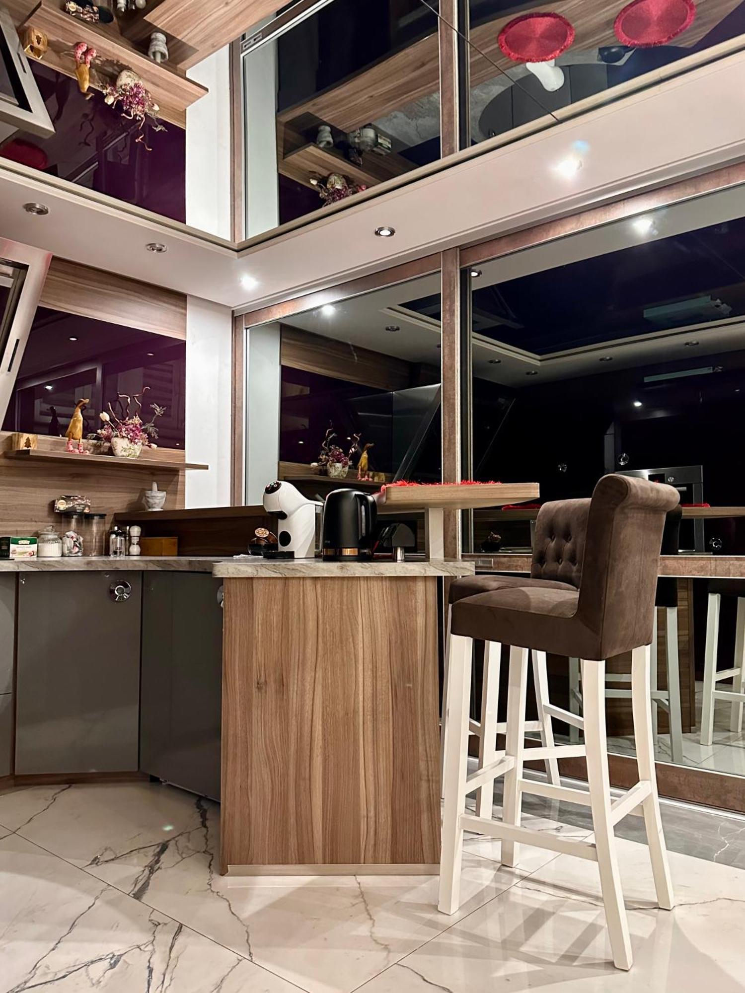Deluxury Mirror Apartament Centrum Warsaw Ngoại thất bức ảnh