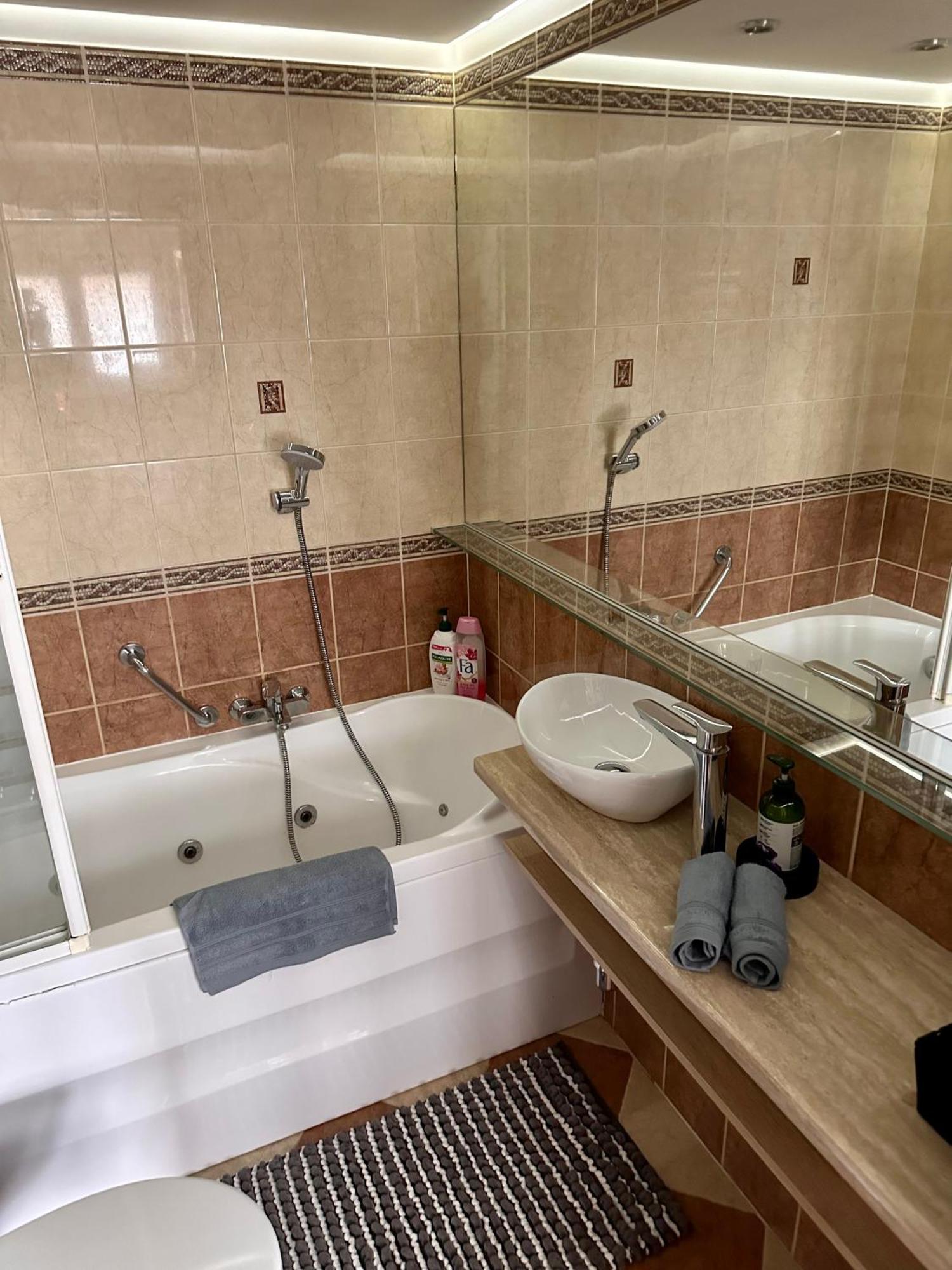 Deluxury Mirror Apartament Centrum Warsaw Ngoại thất bức ảnh