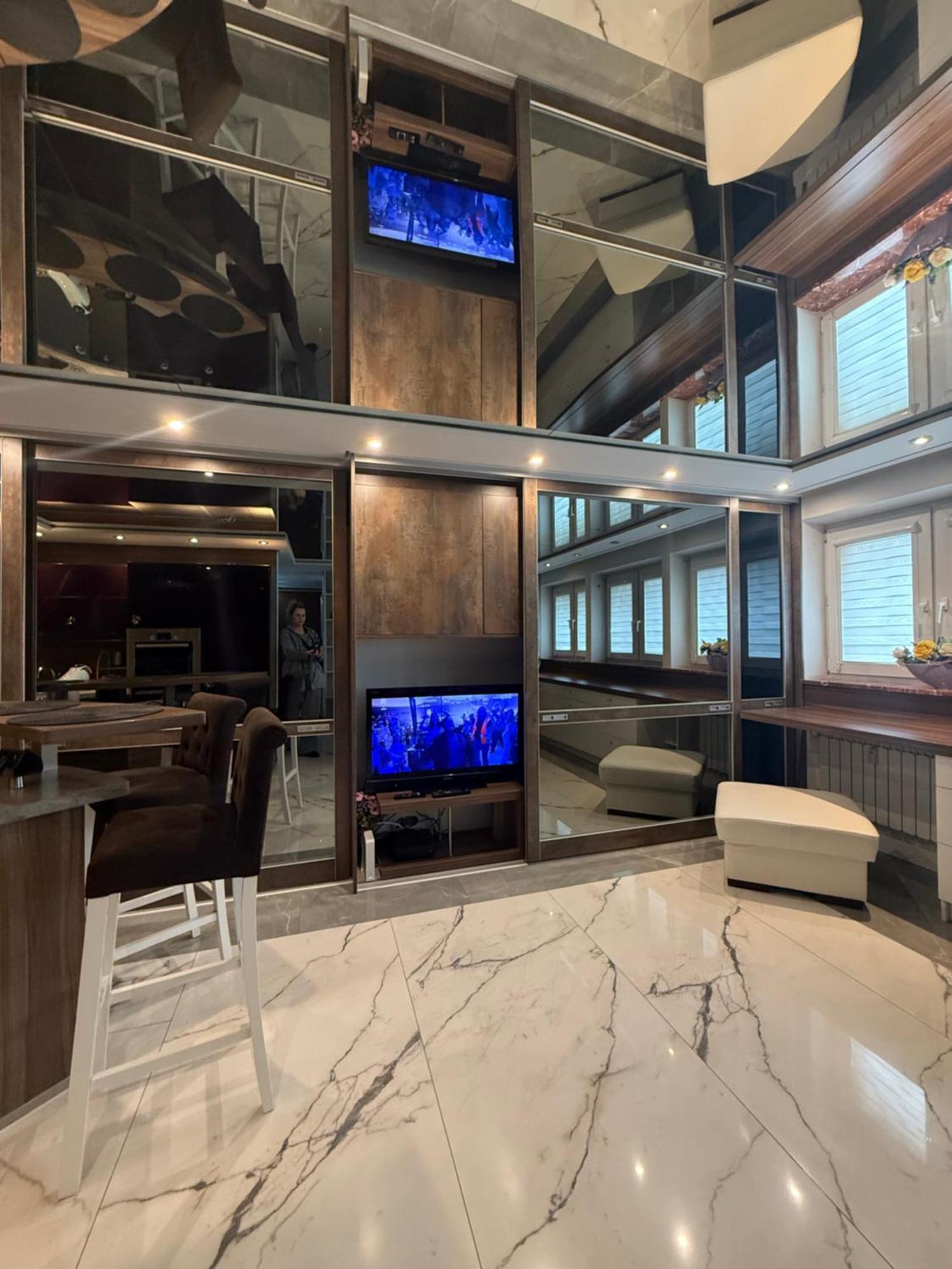 Deluxury Mirror Apartament Centrum Warsaw Ngoại thất bức ảnh