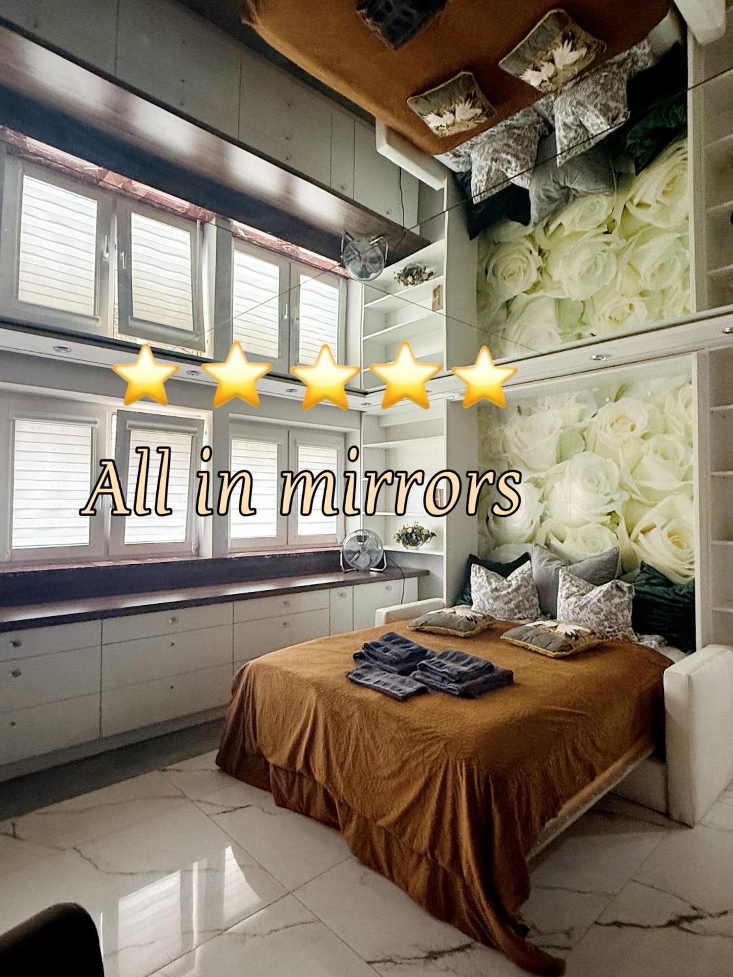 Deluxury Mirror Apartament Centrum Warsaw Ngoại thất bức ảnh